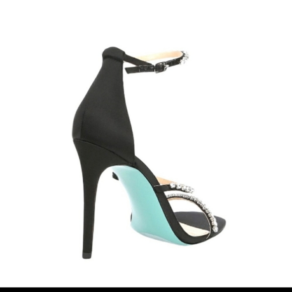 Betsy Johnson satin and rhinestone Stilletto sold on another platform - Picture 3 of 16
